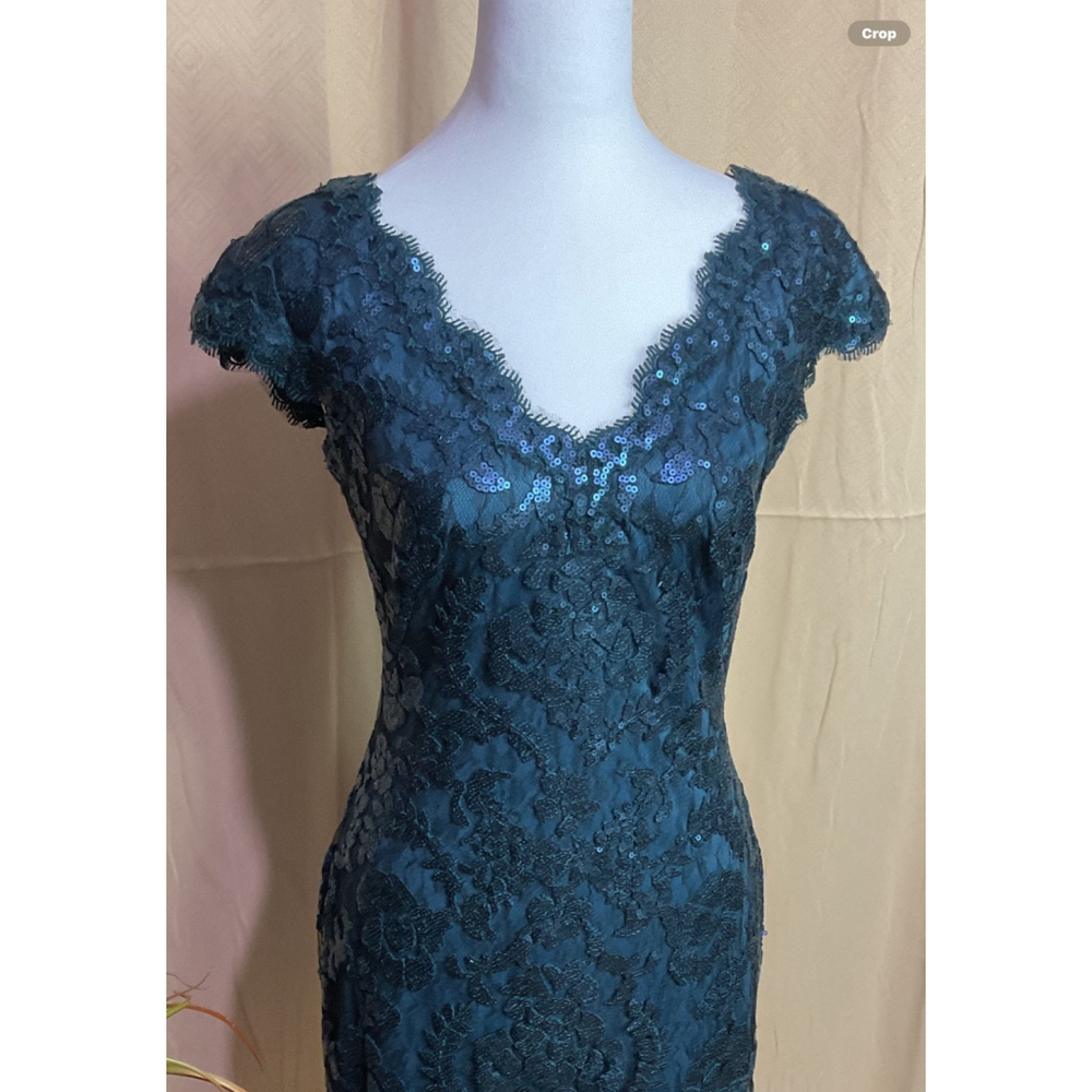 Tadashi Shoji Lace V Neck Cap Sleeve Dress Size 4 - Picture 4 of 11